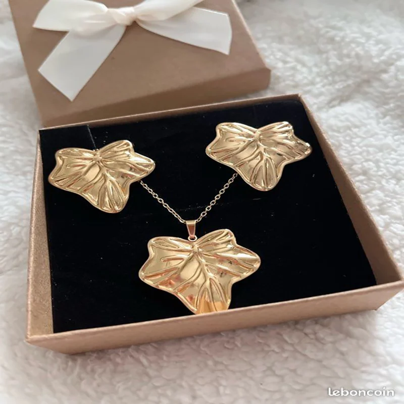 leaf set Gold Leaf Pendant & Earrings Set | Premium Daily Wear Jewelry